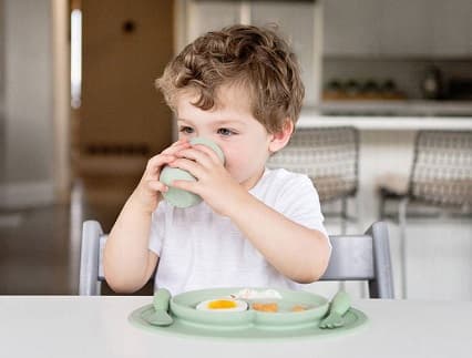 Rozszerzanie diety niemowlaka – kompleksowy przewodnik krok po kroku